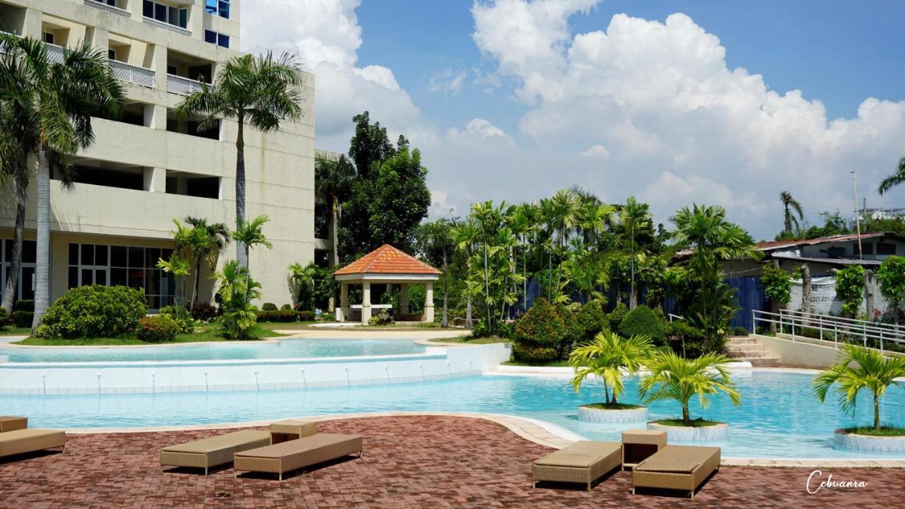 La Mirada Deluxe Suites With Oceanview Île de Mactan Extérieur photo