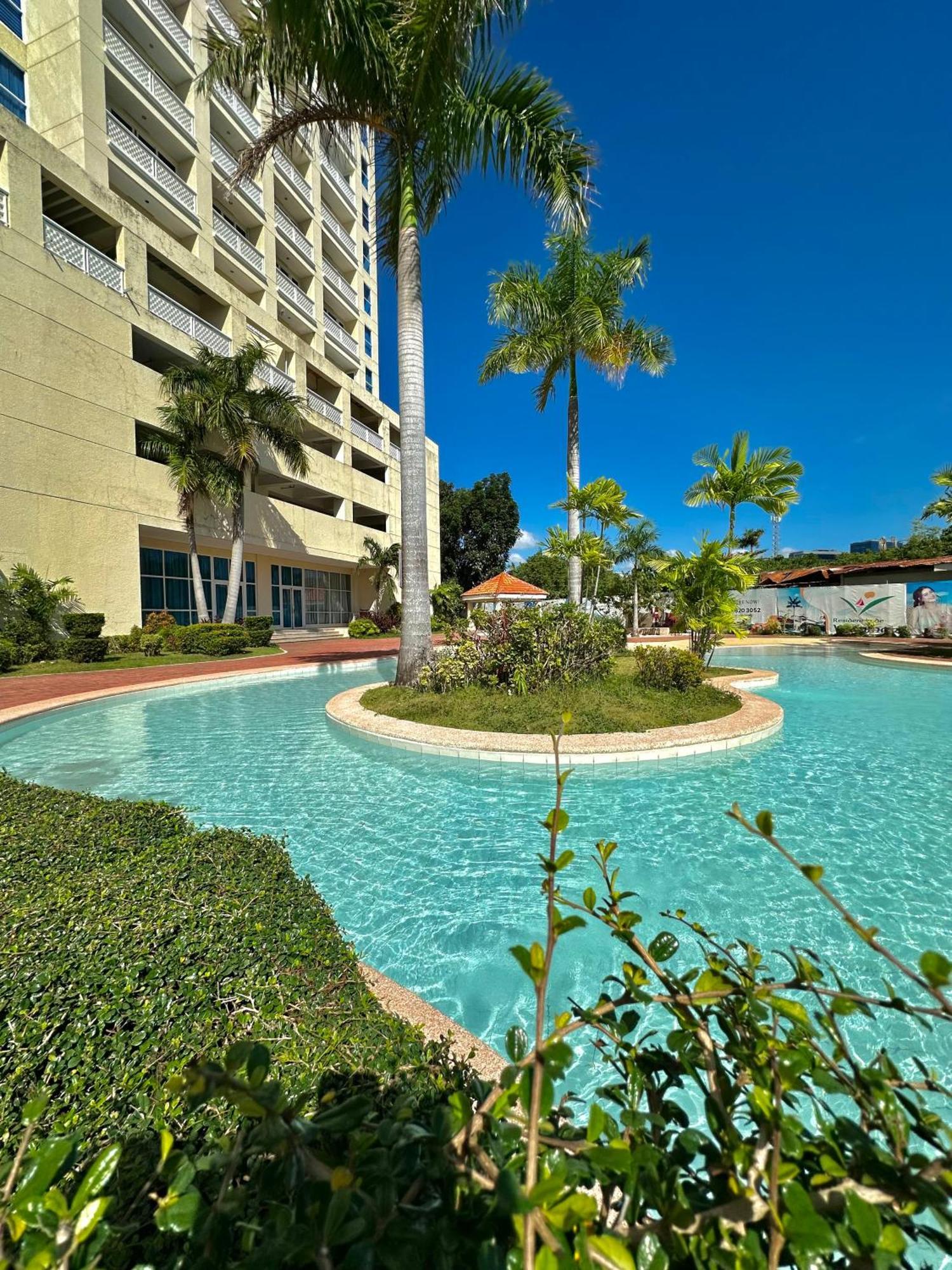 La Mirada Deluxe Suites With Oceanview Île de Mactan Extérieur photo